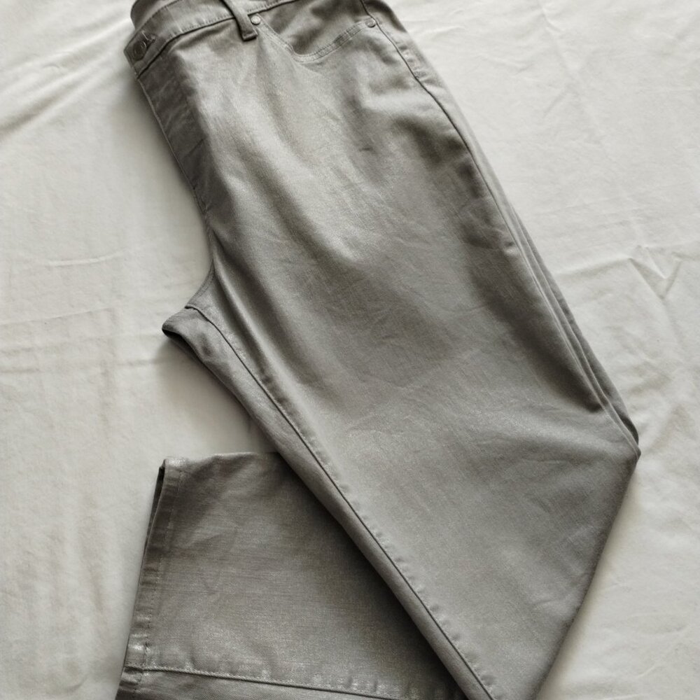 TALBOTS Silver Shimmer "FLAWLESS 5 Pocket" Jeans Sz 16P